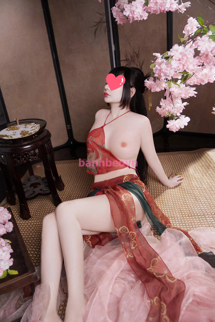 NHUNG TÂY  - EM HÀNG NÓNG BỎNG, THƠM NGON